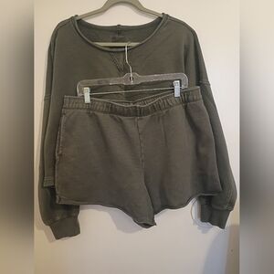 Aerie Women's Gray Athletic Shorts Set Top Sz XXL Shorts XL